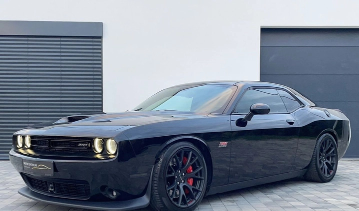 Dodge Challenger cena 209900 przebieg: 33890, rok produkcji 2015 z Stalowa Wola małe 781